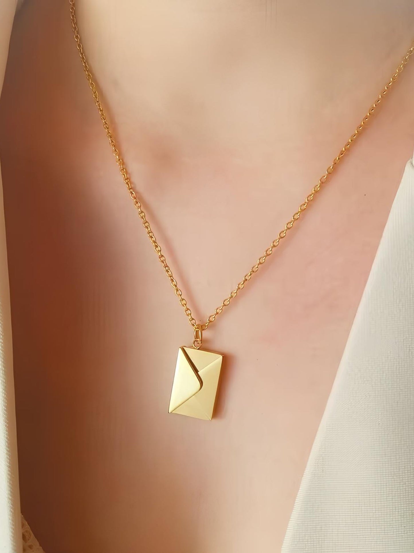 Le cadeau qui fait pleurer de joie ❤️ | Collier Enveloppe Message Secret